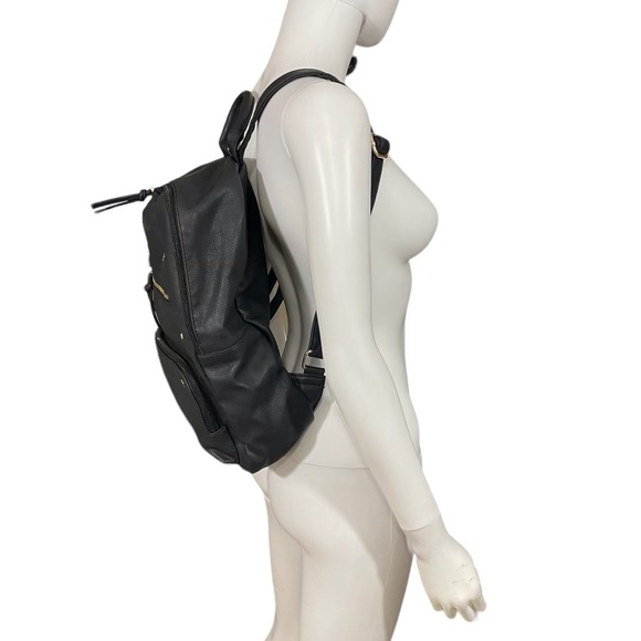 Huser Black Back Pack - Picture 3 of 8